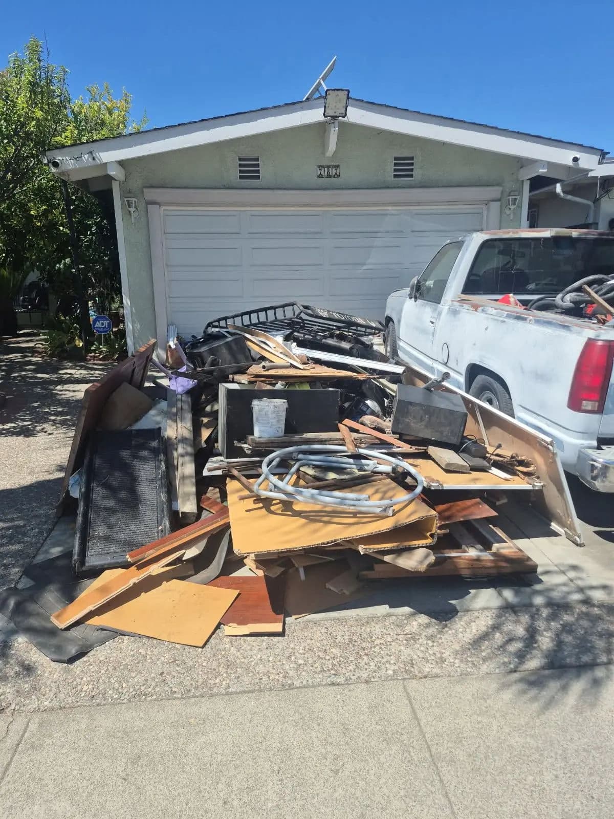 7 Surprising Benefits of Professional Junk Removal You Didn’t Know About image