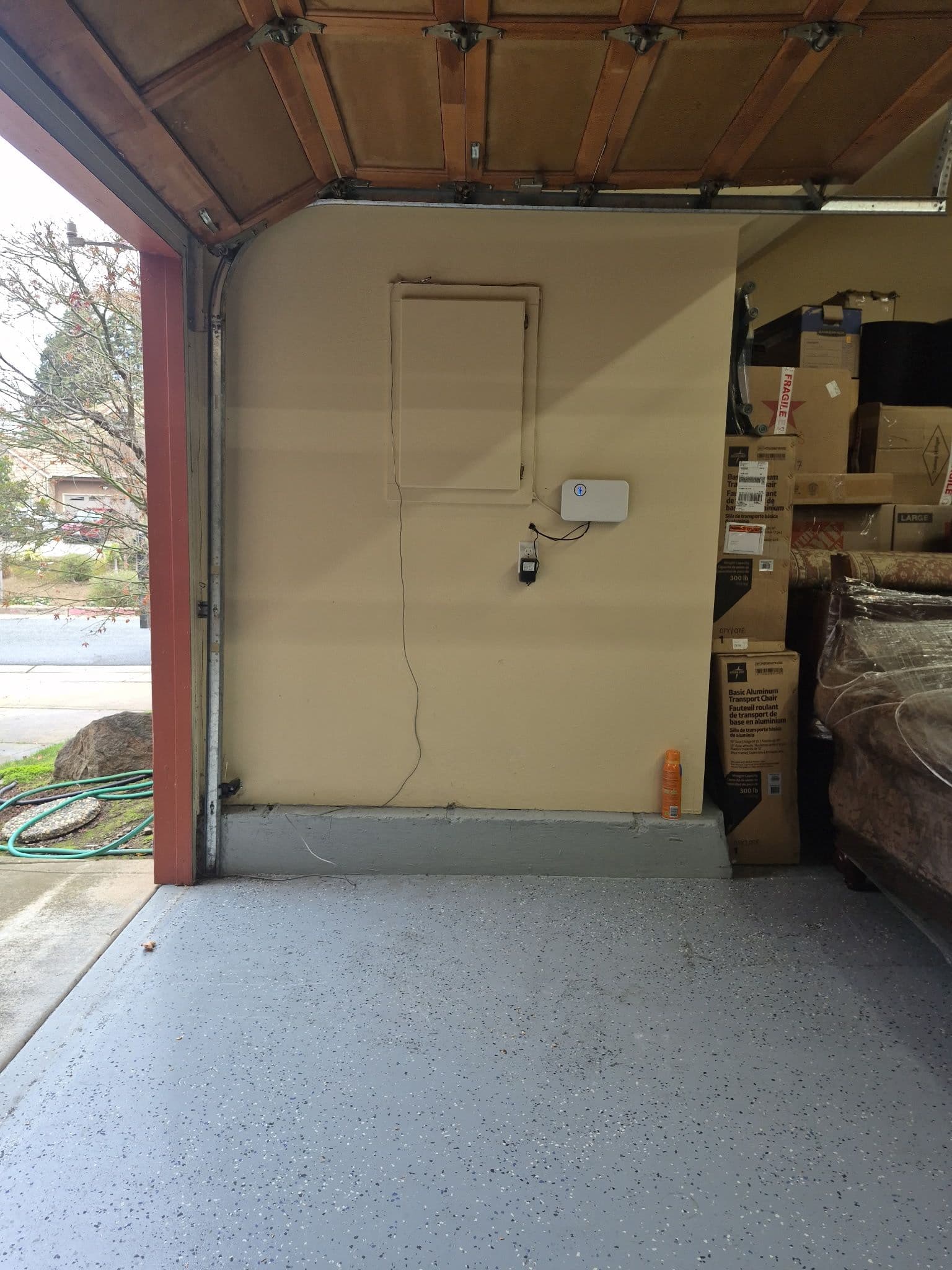 Gallery photos for Efficient Garage Cleanout - Space Restored: Image #1