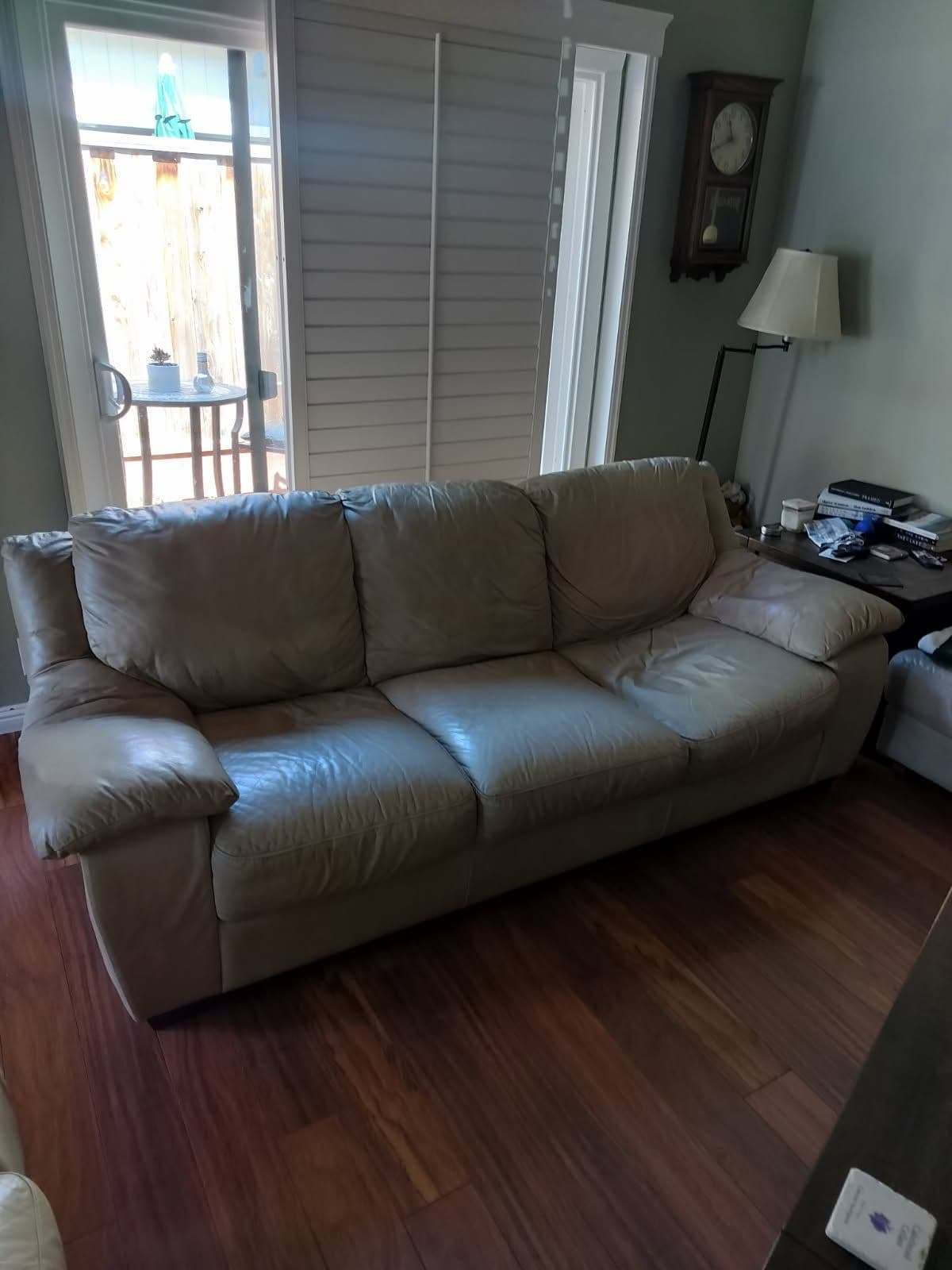 Gallery photos for Effortless Couch Removal in San Jose: Image #1