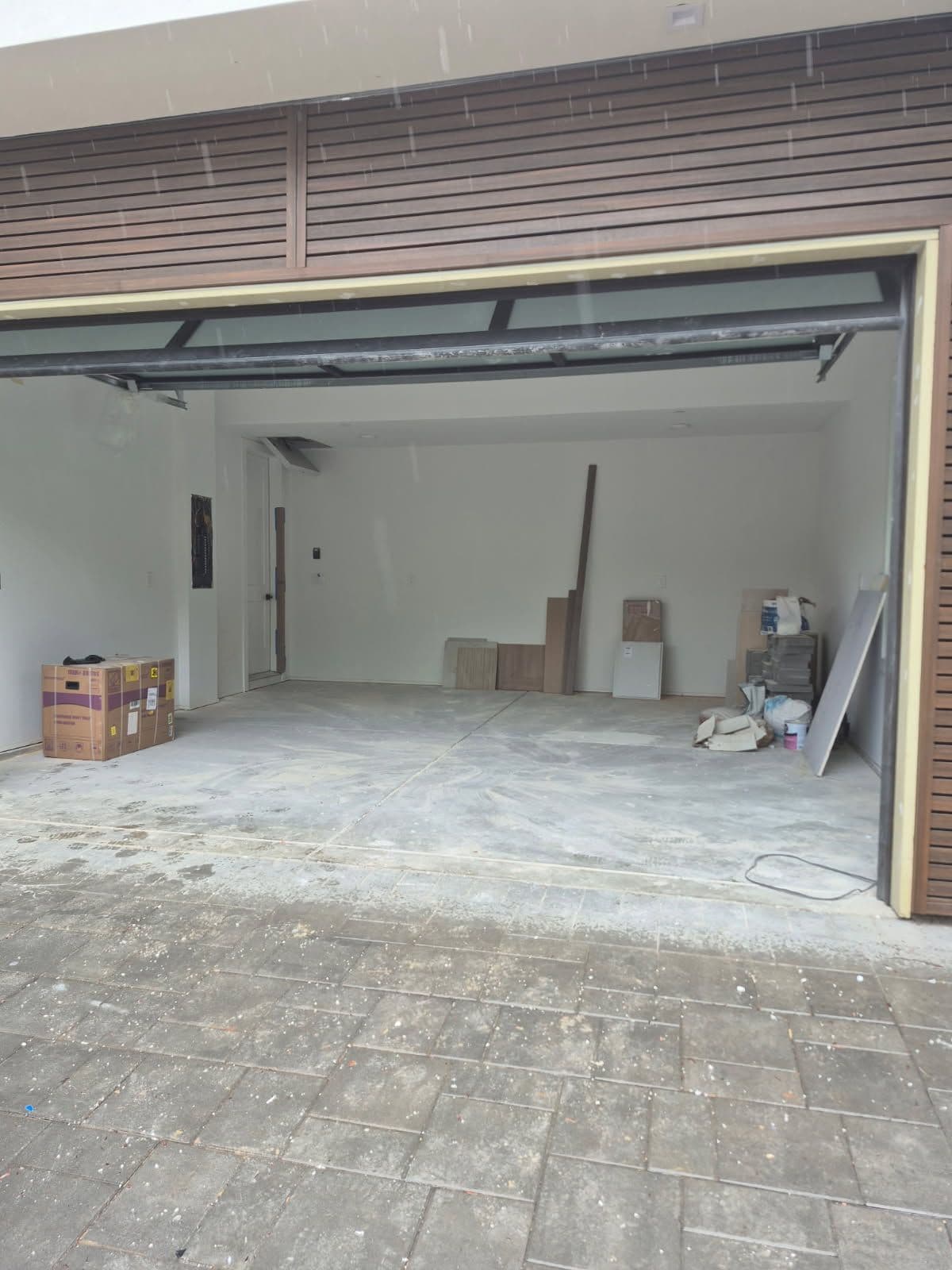 Project Efficient Garage Cleanout in Saratoga CA image