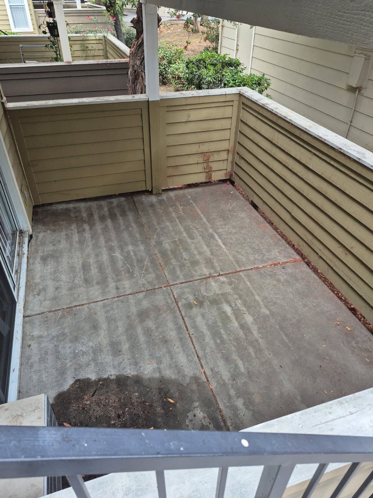 Efficient Patio Clearing with Economy Hauling and Junk Removal in San Jose image