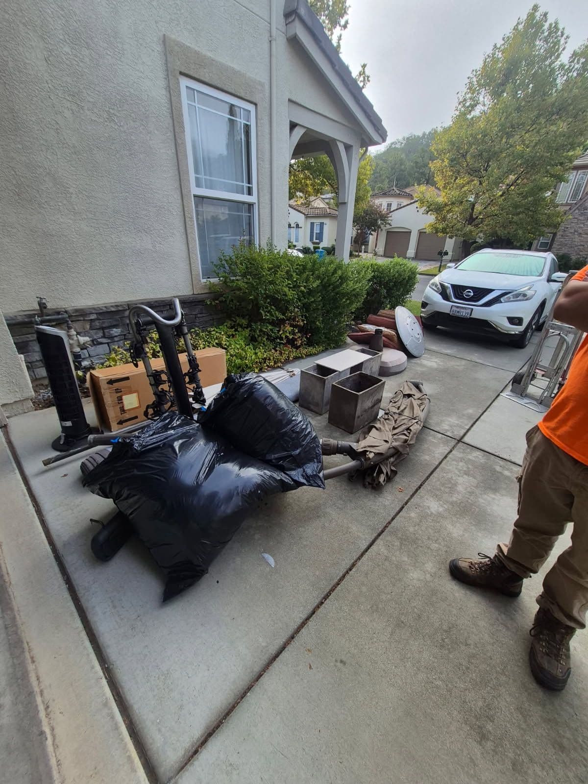 Gallery photos for Driveway Cleanup in Gilroy: Image #1