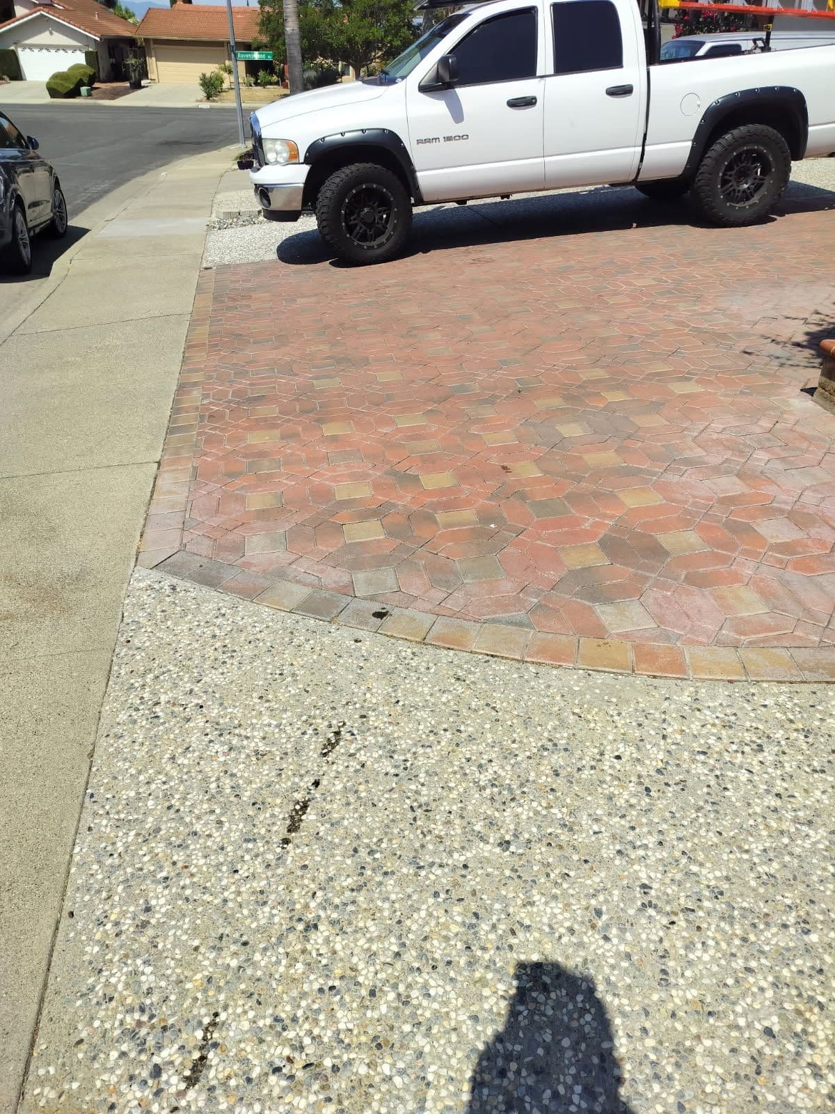 Gallery photos for Quick and Reliable AC Unit Removal in Santa Clara: Image #1