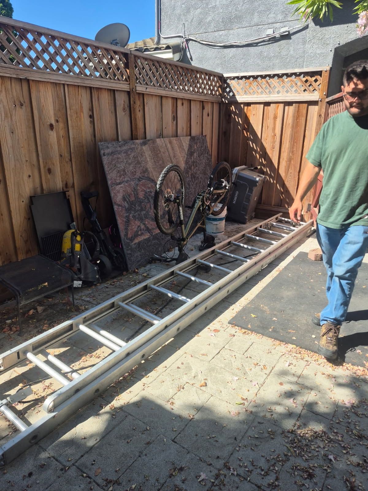 Gallery photos for Efficient Junk Removal with Truck Bed Special: Image #1
