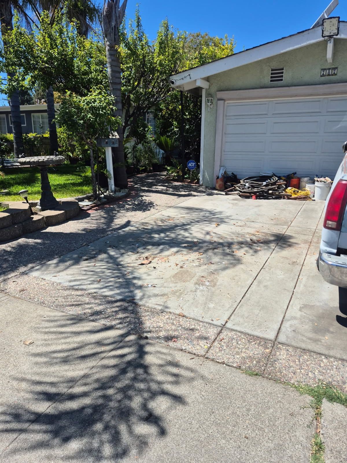 Gallery photos for Transforming Spaces with Expert Junk Removal: Image #1