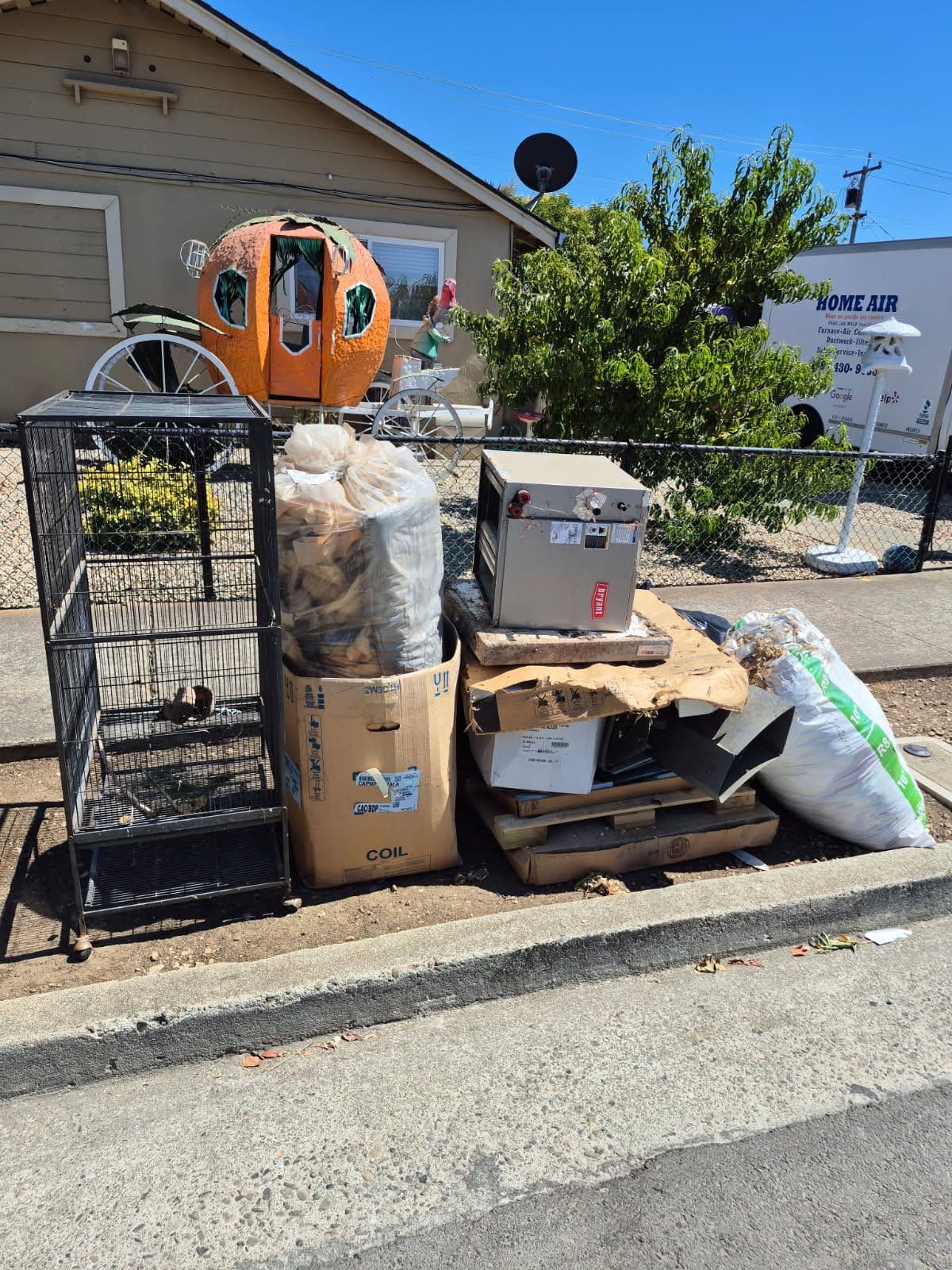 Efficient Curbside Junk Removal in Morgan Hill image
